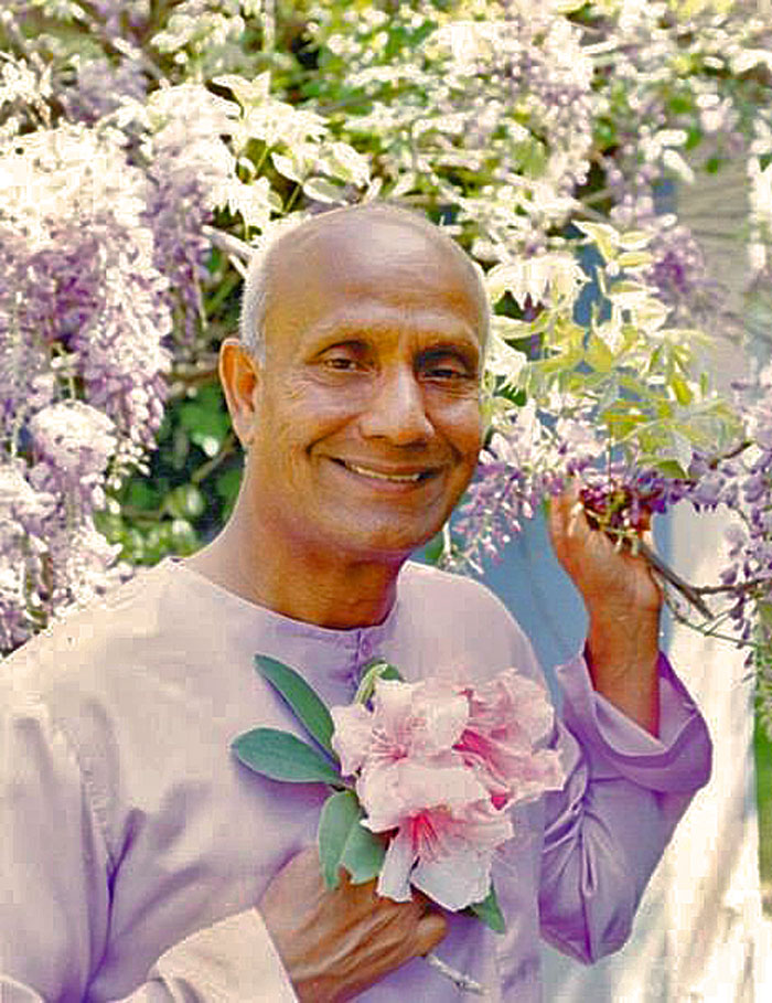 sri-chinmoy-blume-by-ranjana